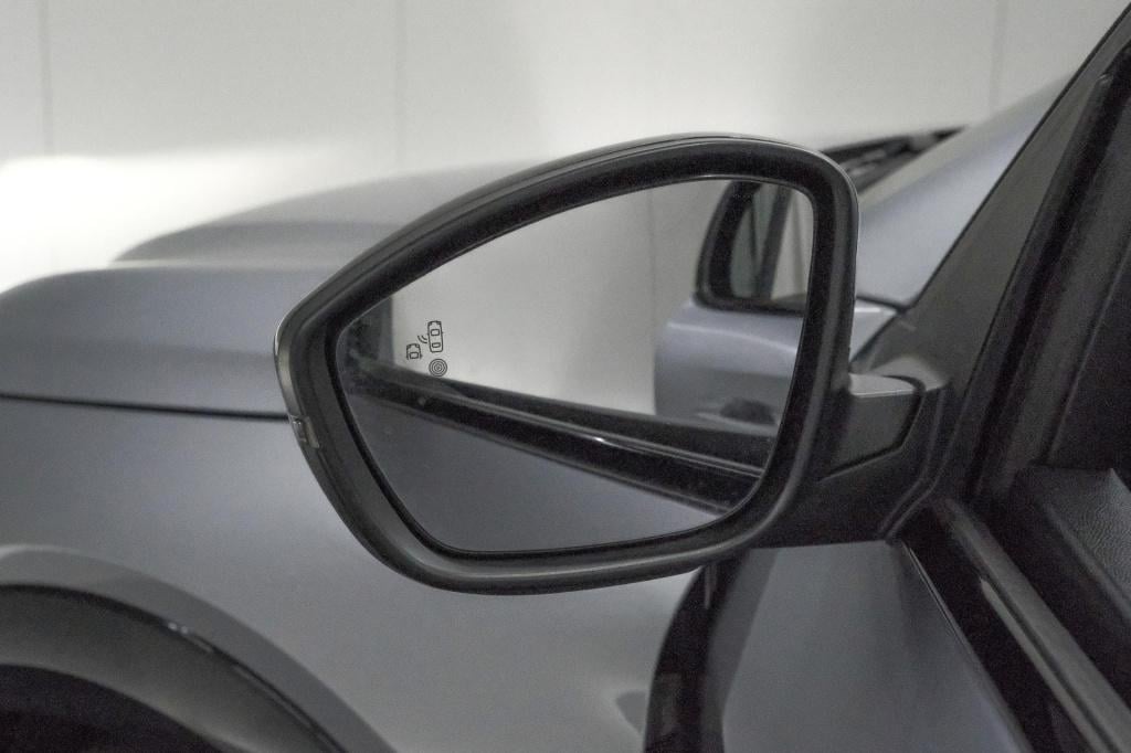Peugeot 208 ev gt 54 kwh | 95,7% soh | 11 kw lader | 360 camera | alcantara