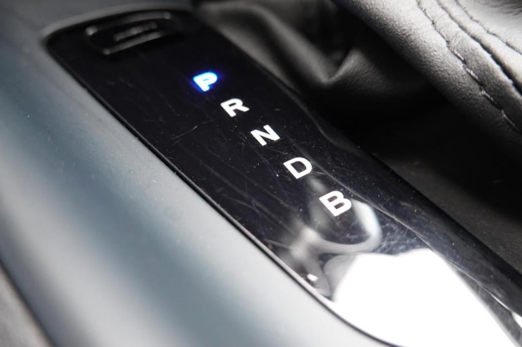 Toyota C-hr 1.8 hybrid active