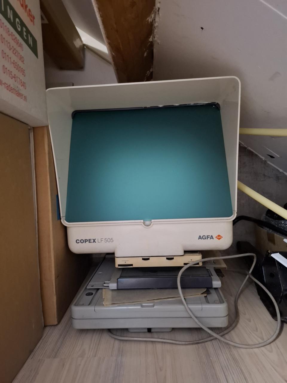 Schragen, motorsteun, fische reader, dames motorbroek enz