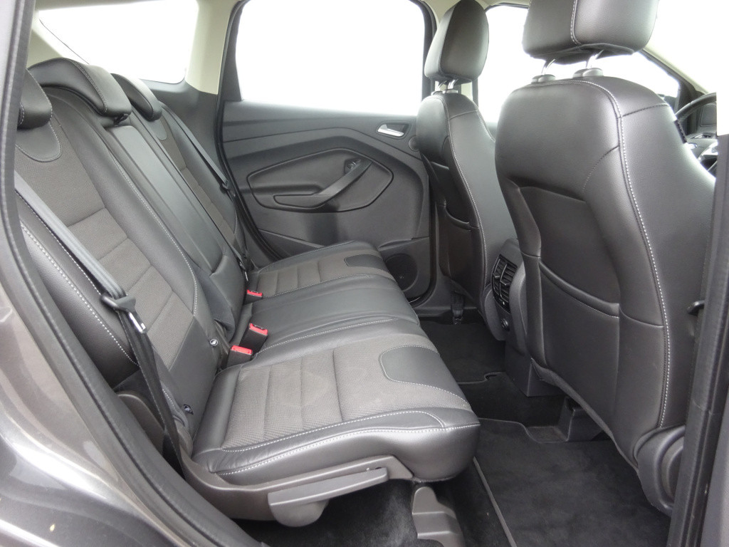 Ford Kuga 1.5 titanium navigatie / trekhaak / camera / cruise / pdc