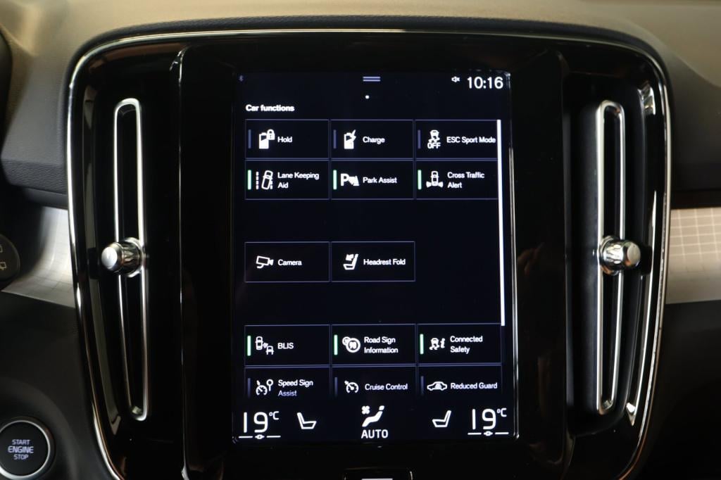 Volvo XC40 1.5 t4 plug-in hybrid plus bright nl auto|stoel+stuurverwarming|