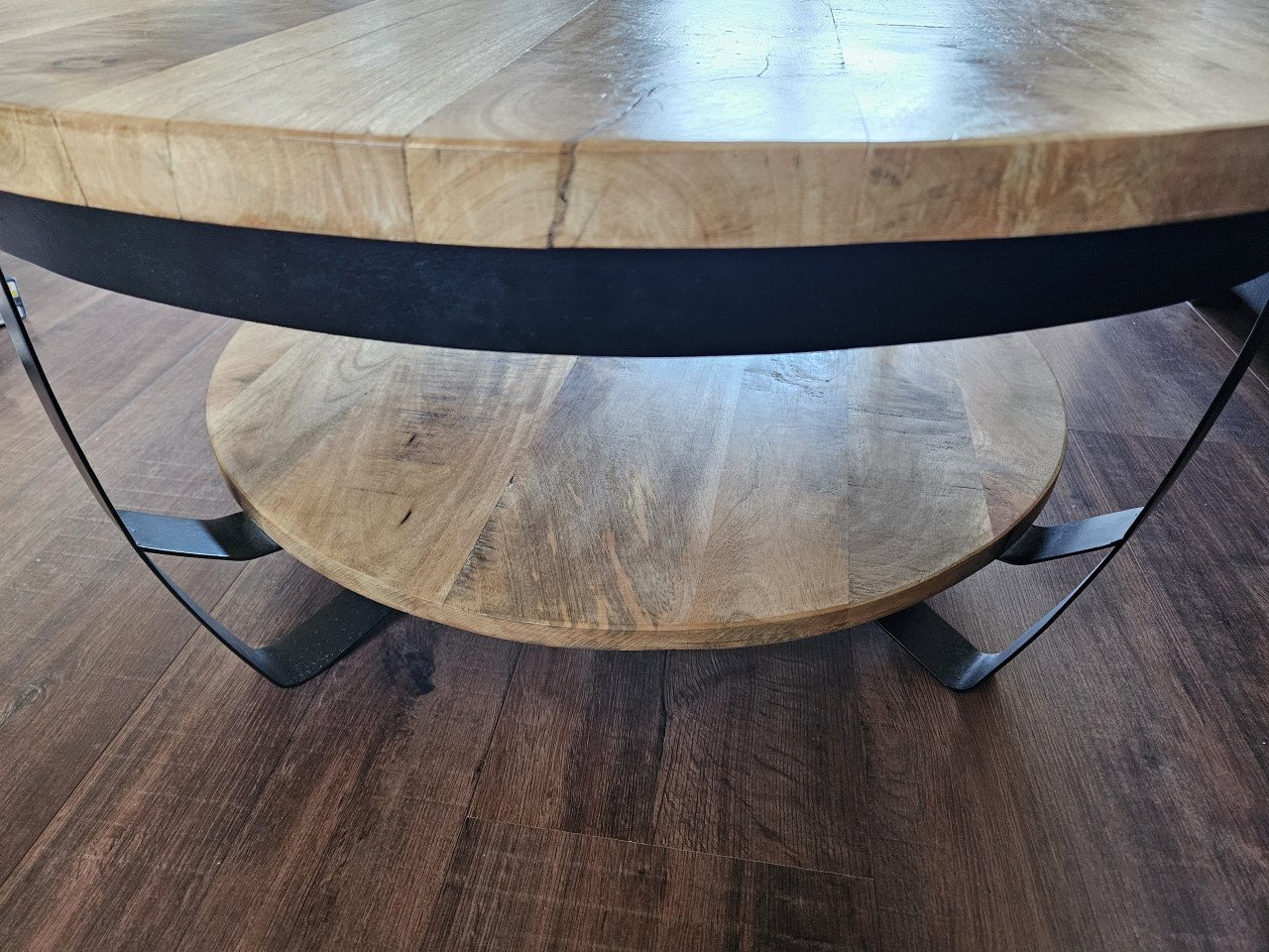 Mooie industriële mangohouten salontafel 90x43cm
