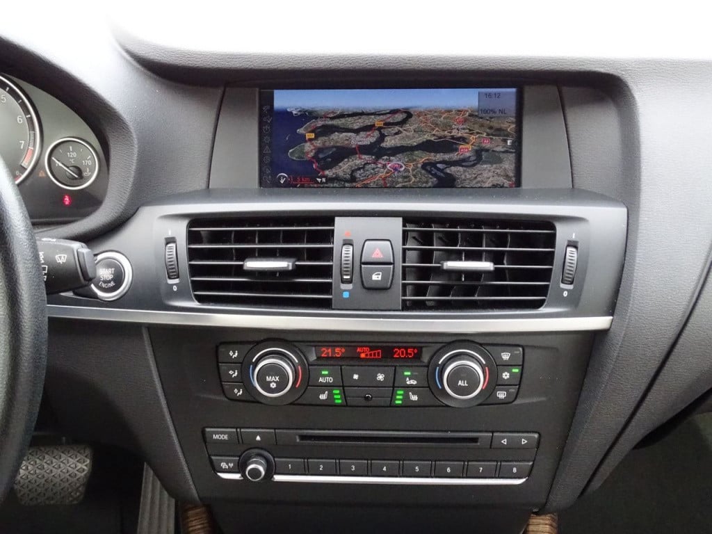 BMW X3 xdrive20i high executive | leder | stoelverwarming | el. trekhaak