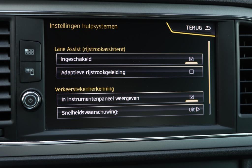 Seat Leon st 1.0 ecotsi style business intense 116pk