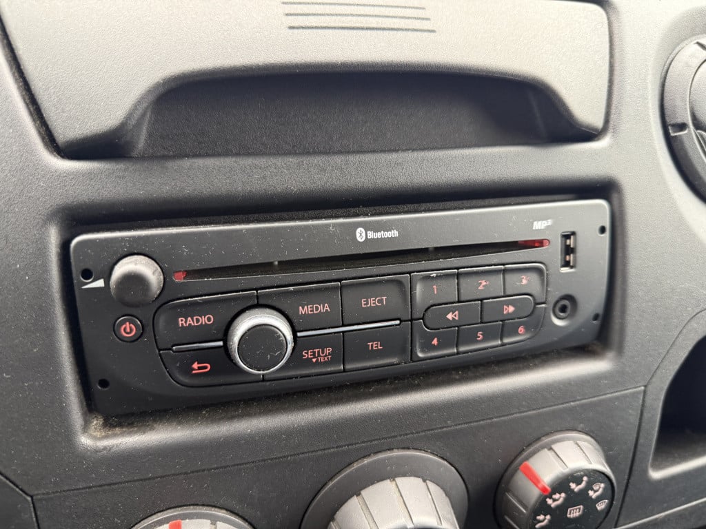 Renault Master t35 2.3 dci l2h2 | nl-auto | 1e eig | navi | cruisec. | trek