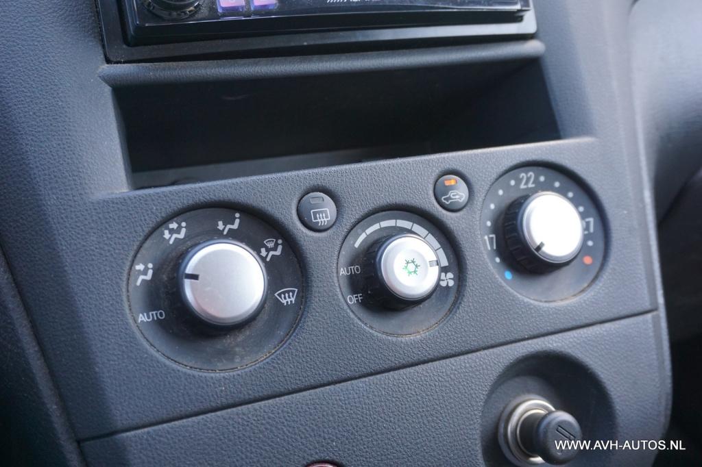 Mitsubishi Outlander 2.0 invite+