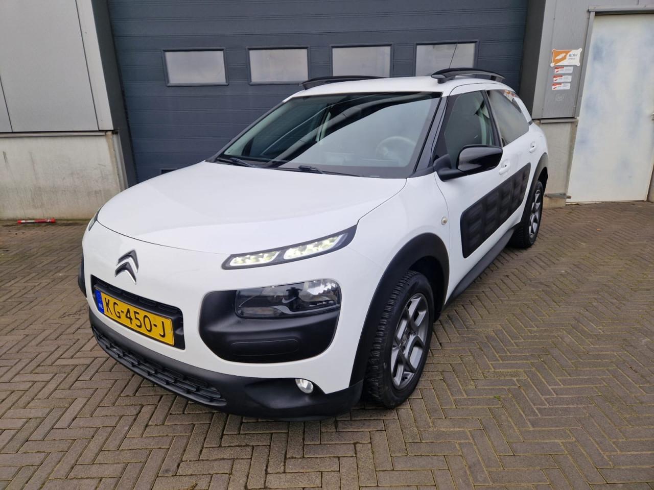 TE KOOP CITROEN C4 CACTUS 1.2 PURE TECH SHINE AUTOMAAT MET OPTIE SCHAKELEN