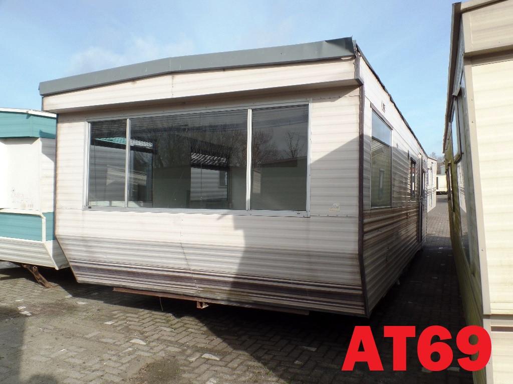 Opknap chalets + stacaravans voor de handige klusser te koop