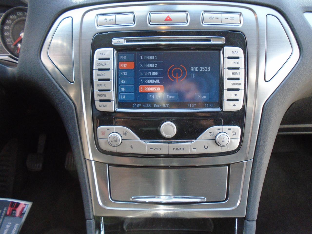 Ford Mondeo 2.0i Station  Titanium