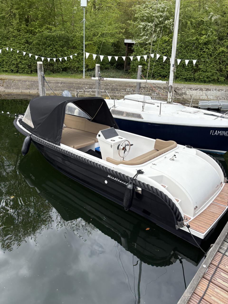 Mooie sloep - vaarklaar - inclusief trailer