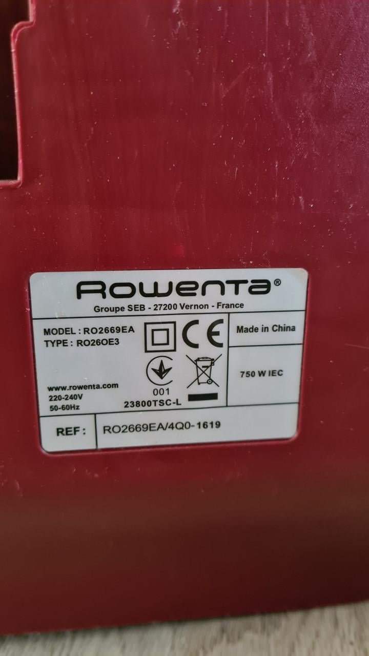 Goed werkend stofzuiger merk ROWENTA- 220V- 750W-compleet