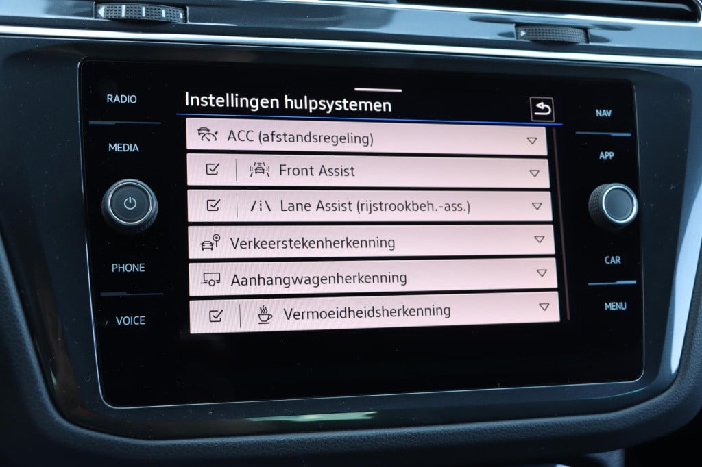 Volkswagen Tiguan 1.5 tsi r-line 150pk dsg7