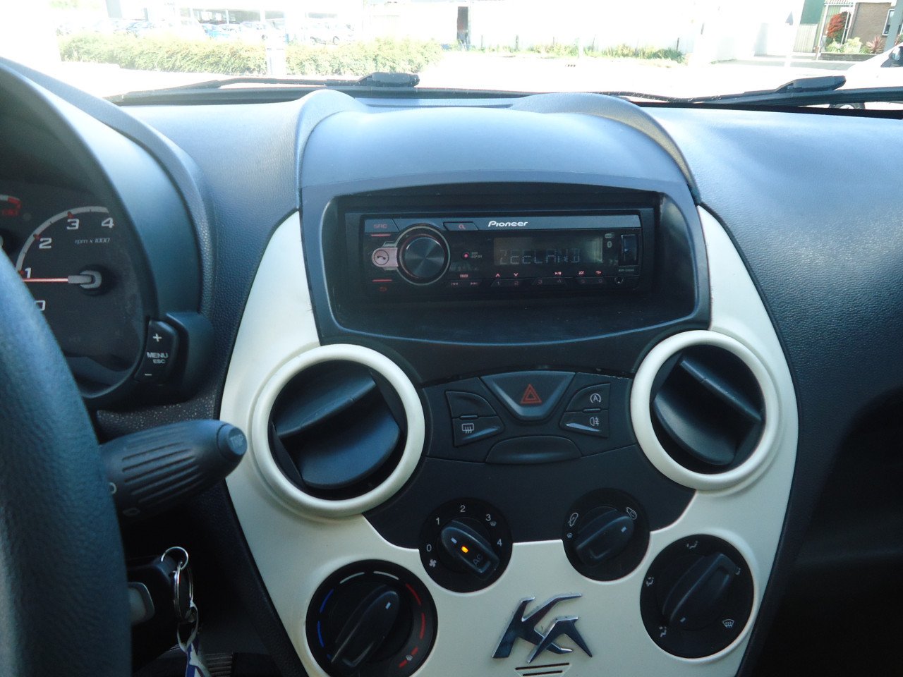 FORD KA 1.2  3DRS COOL & SOUND