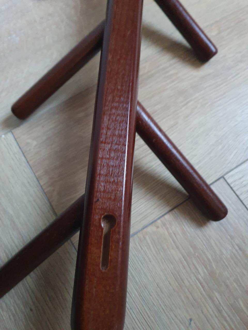 Wandkapstok bruin met 5 haken | garderoberek | Bayt stijl