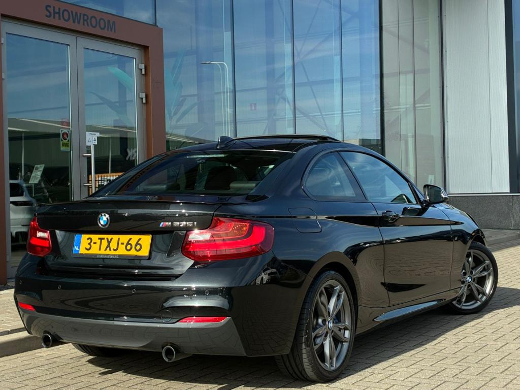 BMW 2-serie coupé m235i high executive | schuifdak | harman / kardon | crui