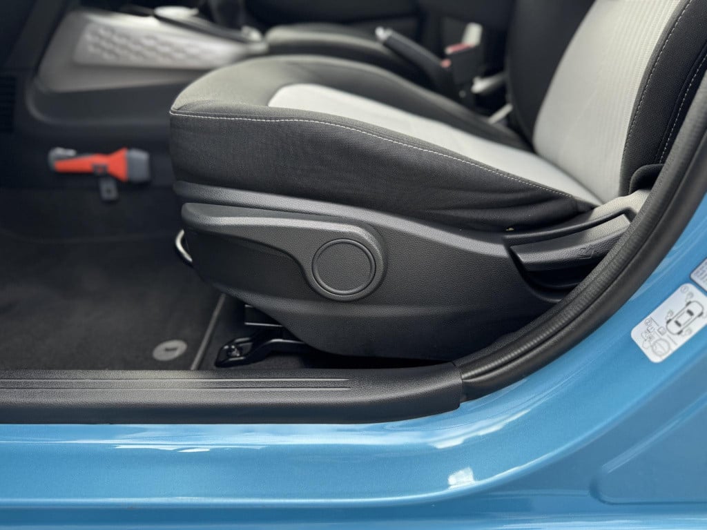 Hyundai I 10 1.0 premium | navigatie | camera | cruise & climate control | 