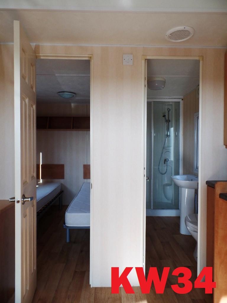 Div. modellen compacte stacaravans en chalets 1 of 2 slaapkamers te koop