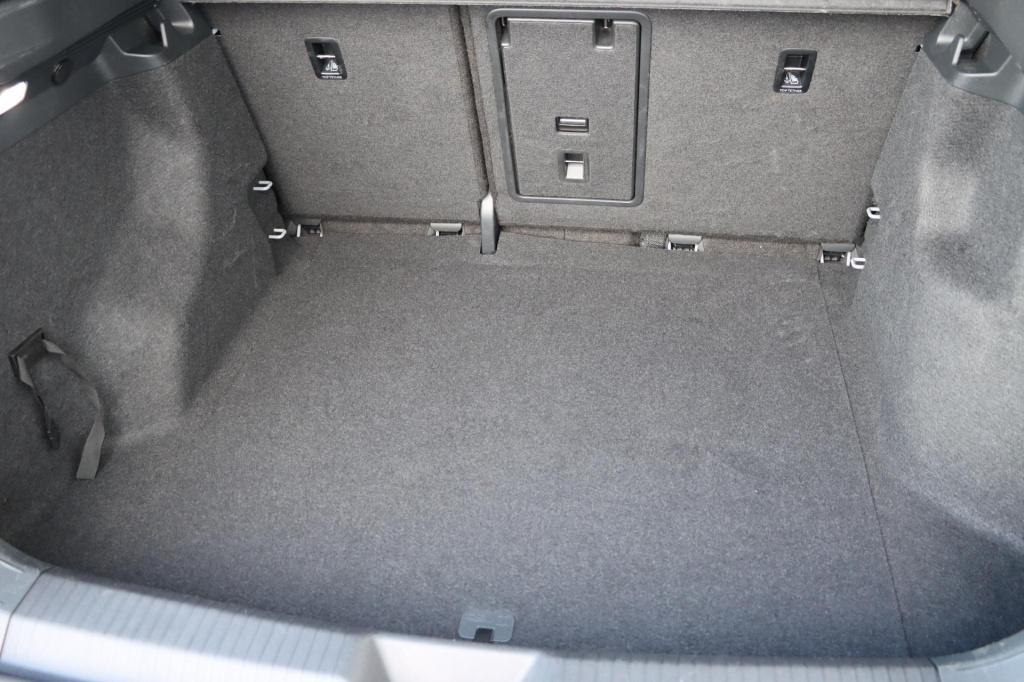 Volkswagen Id.5 pro 77 kwh 204pk | soh 95,1% |