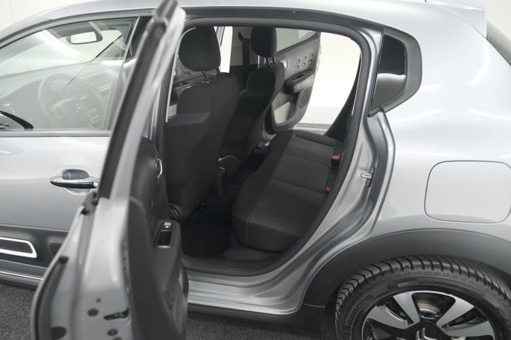 Citroen C3 puretech 110 eat6 max | camera | parkeersensoren | navigatie | a