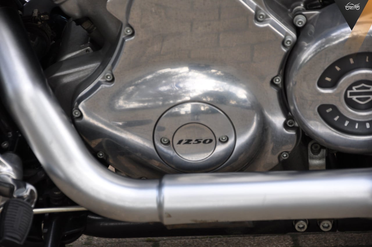 Harley Davidson VRSCF V-ROD MUSCLE 5HD 10800 kilometers!