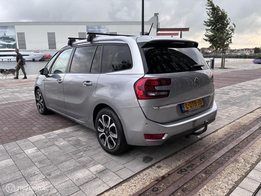 Citroen Grand C4 Spacetourer 1.2 PureTech Shine km182.038 Nap BJ2020