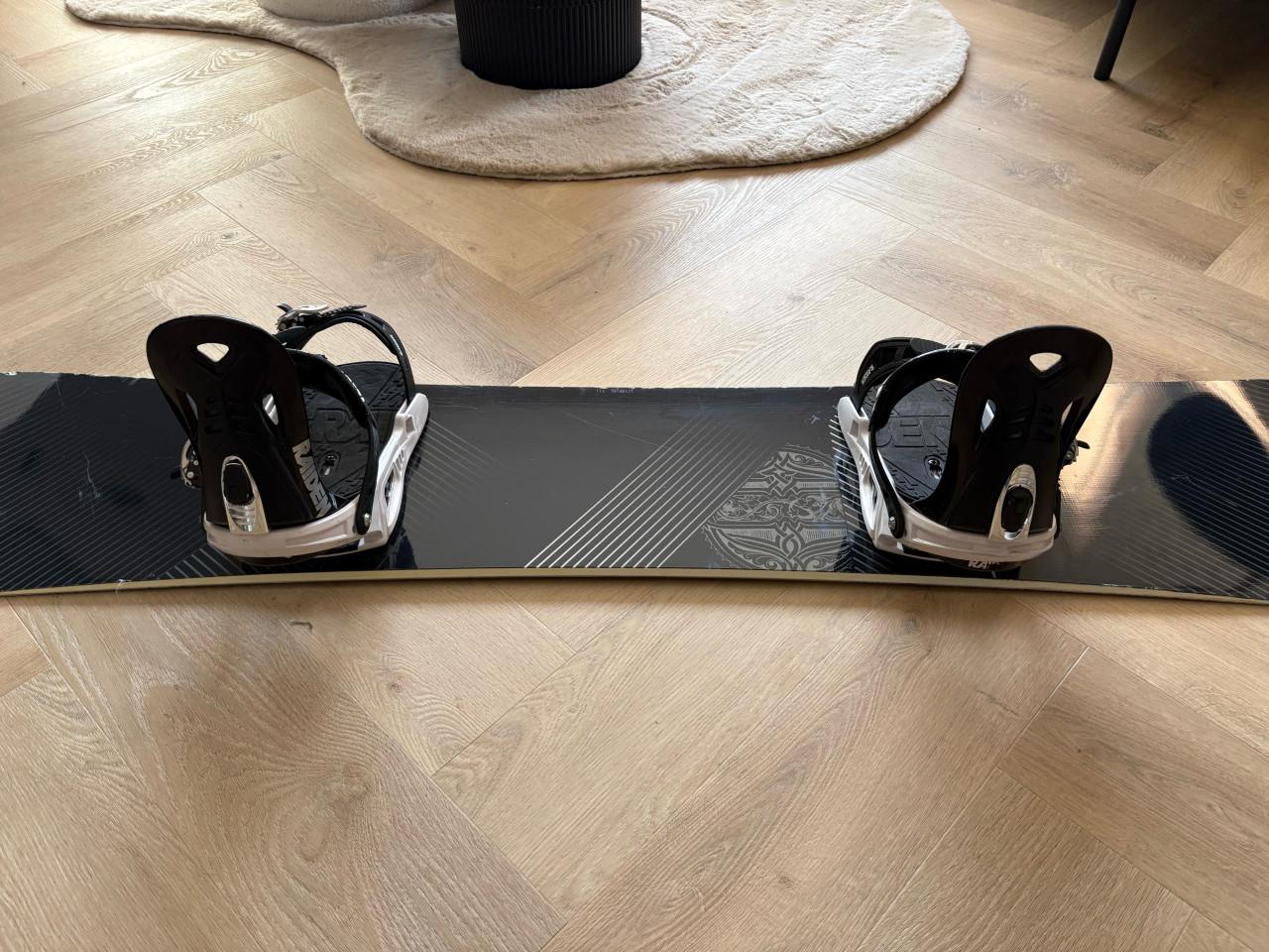 Nitro snowboard met Raiden bindingen