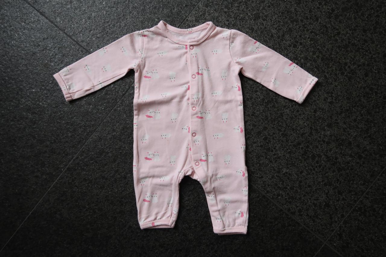 Baby box pakjes in maatje 44 en 50, zo goed als nieuw voor €2,00 per stuk