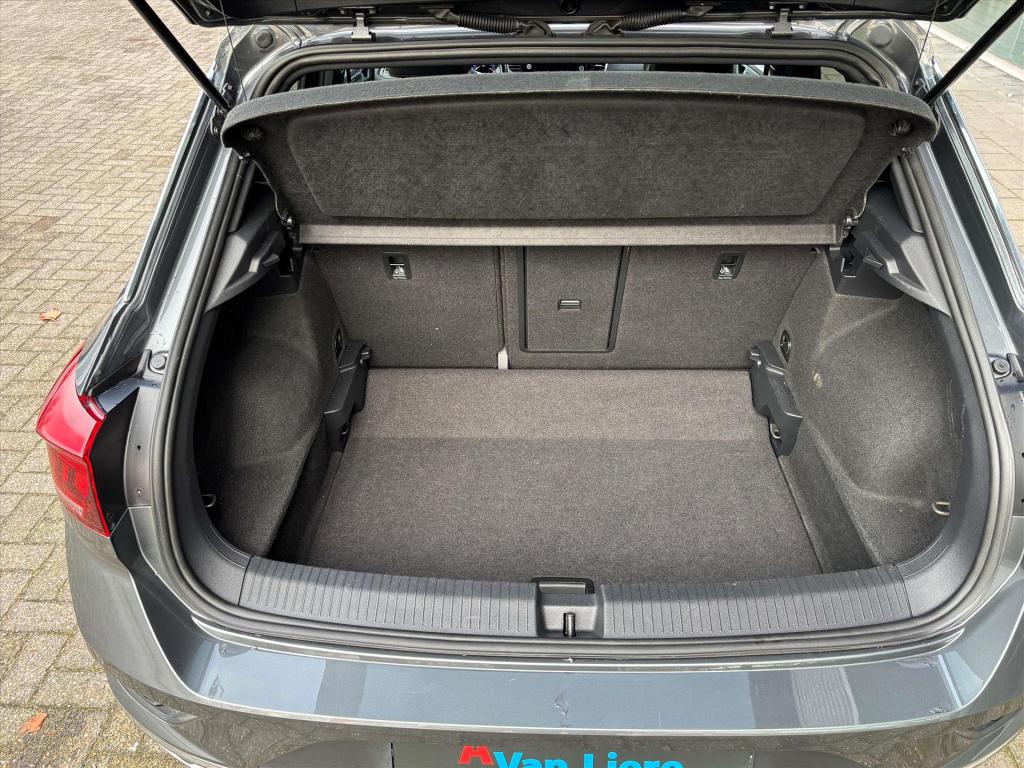 Volkswagen T-roc 1.5 tsi 150pk sport 6 hand|camera|carplay|led|rijklaarprij