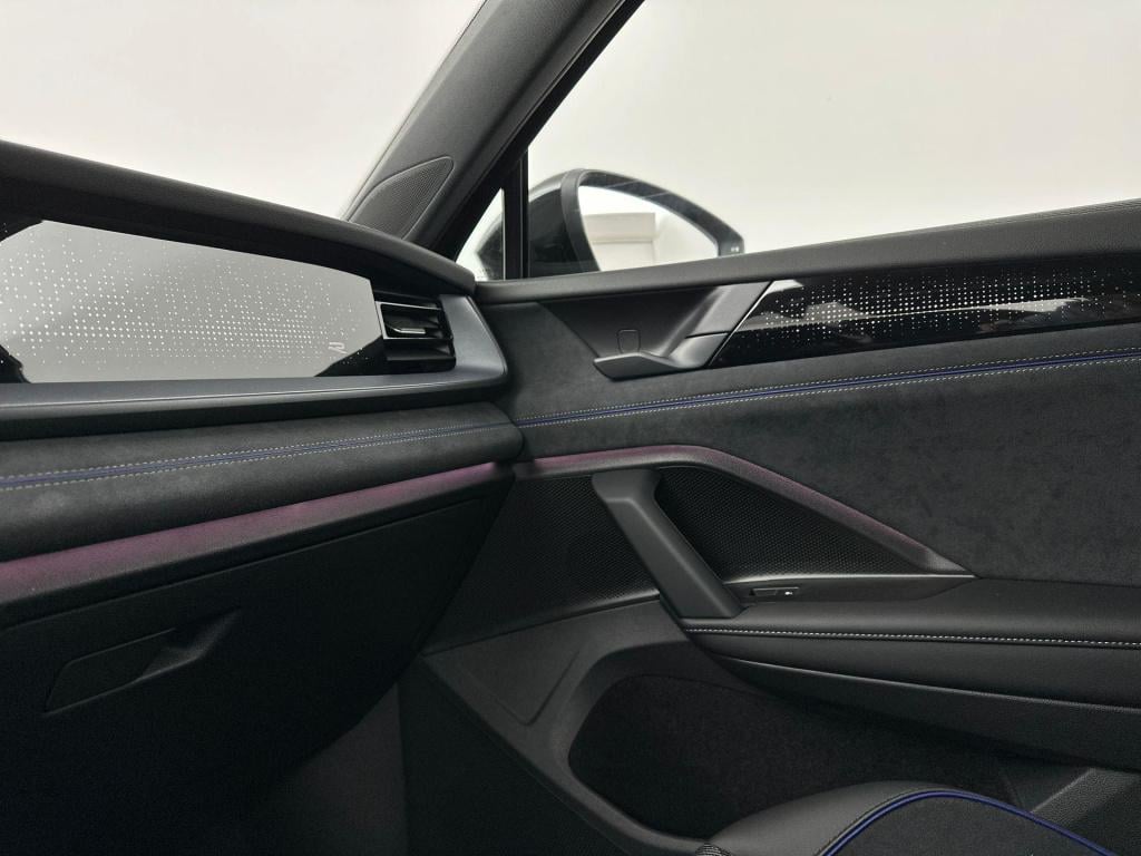 Volkswagen Tayron r-line edition 1.5 ehybrid 150 kw / 204 pk suv 6 v