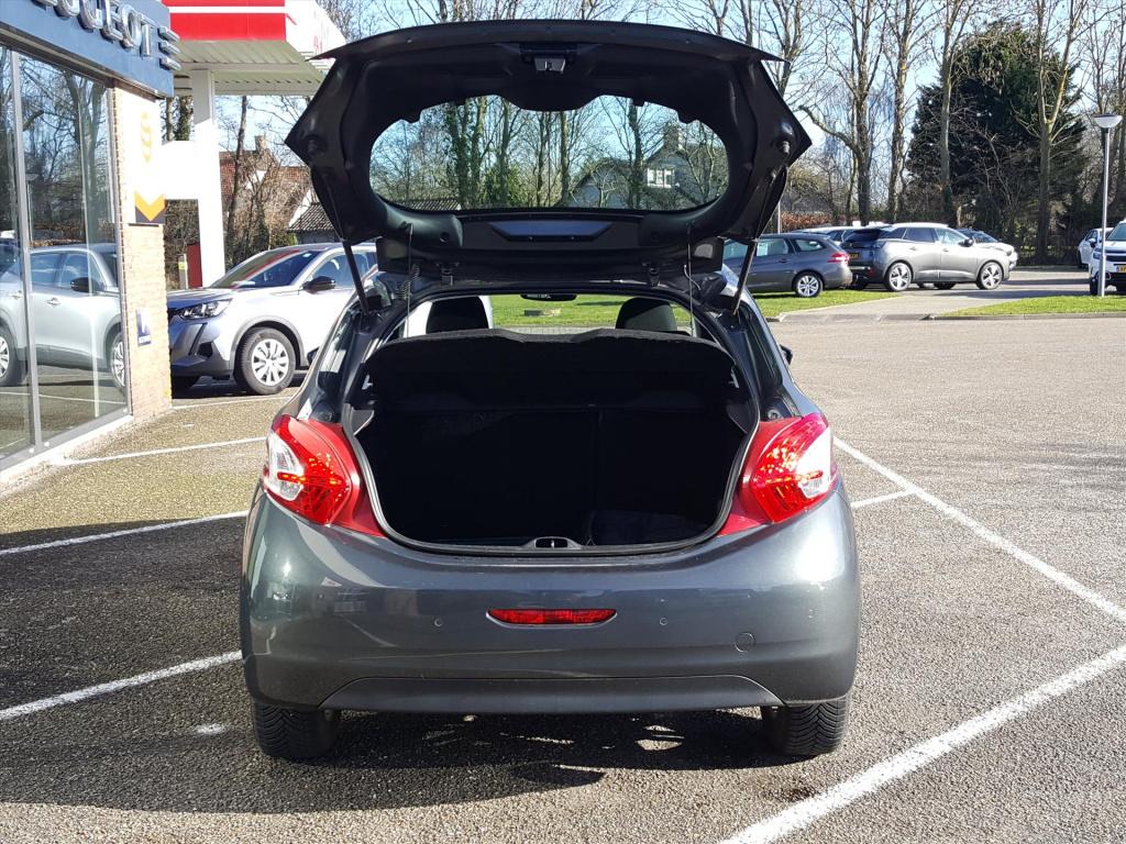 Peugeot 208 1.2 vti 82pk 5d envy navigatie | cruise & climate control | par