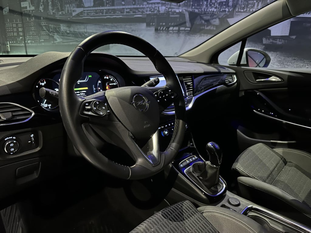 Opel Astra 1.2 business edition *apple/andriod*camera*clima*trekhaak