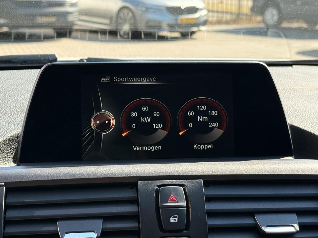 BMW 1 Serie 118i ede corporate lease essential | cruise | navi | led | 18 i