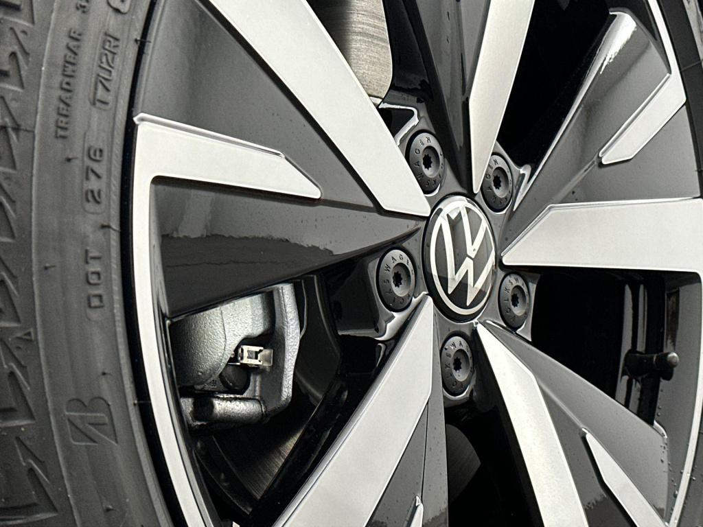 Volkswagen Golf life edition plug in hybride 204 pk