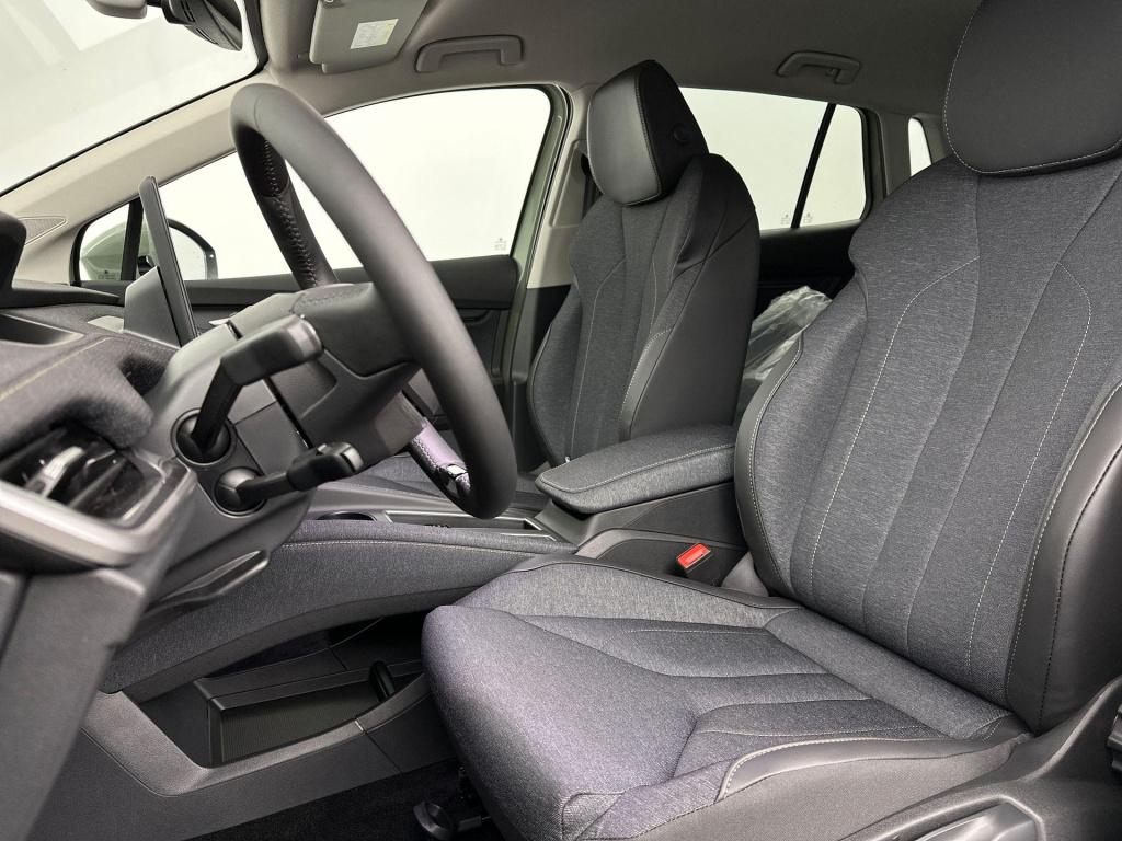 Skoda Elroq business edition elektromotor 140 kw / 190 pk suv