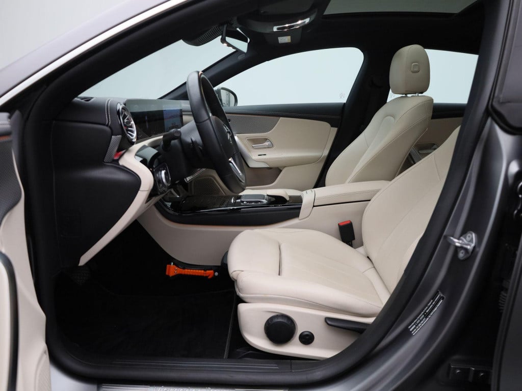 Mercedes-Benz Cla shooting brake 200 business solution luxury | automaat | 