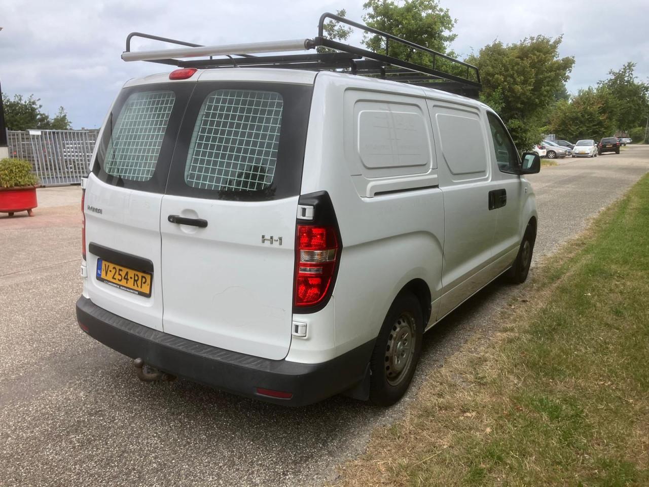 Hyunda H1 2.5D