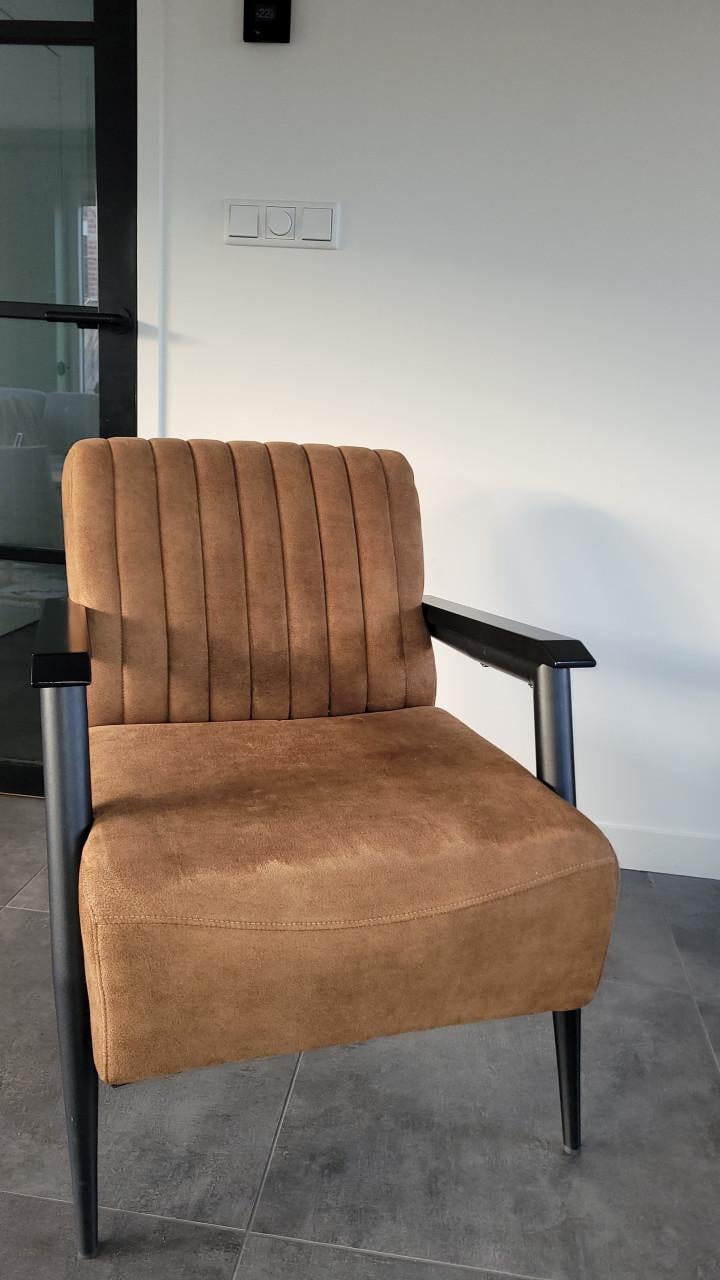 Bruine stoelen