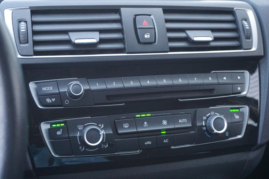 BMW 1 Serie 118i corporate lease m sport airco / cruise / stoelverw. / park