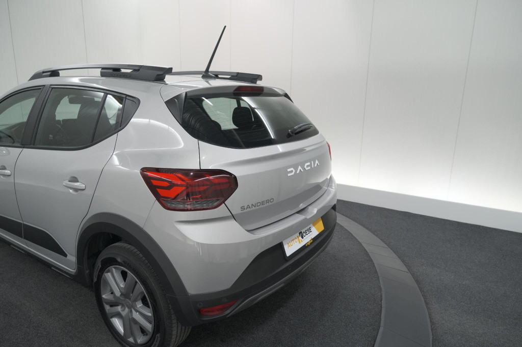 Dacia Sandero Stepway tce 90 expression | camera | dodehoekdetectie | navig