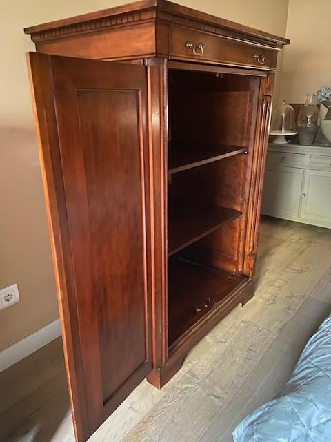 Antieke Louis Philippe kast – Demontabel – Massief hout