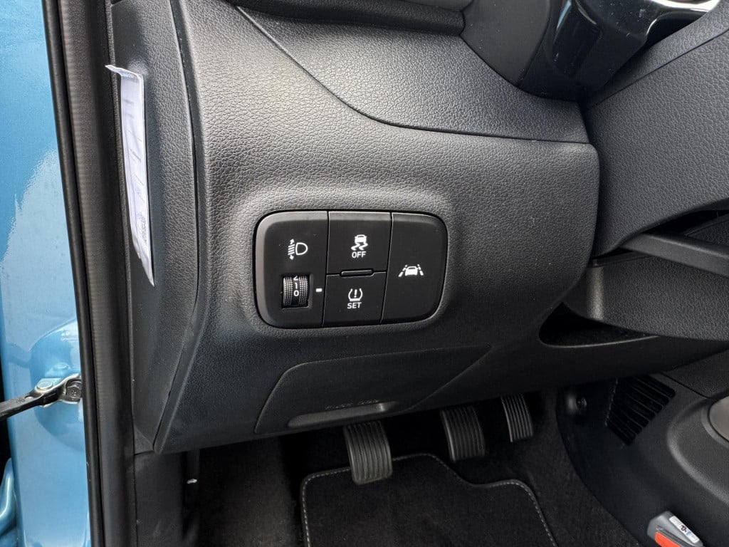 Hyundai I 10 1.0 premium | navigatie | camera | cruise & climate control | 