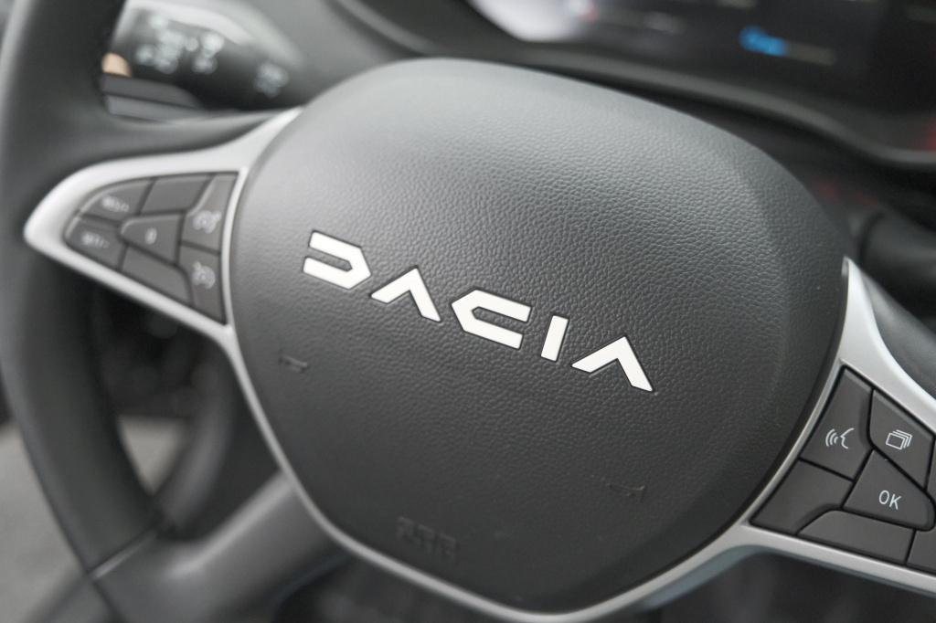 Dacia Jogger 1.6 hybrid 140 extreme | 7 zitplaatsen | camera | dodehoekdete