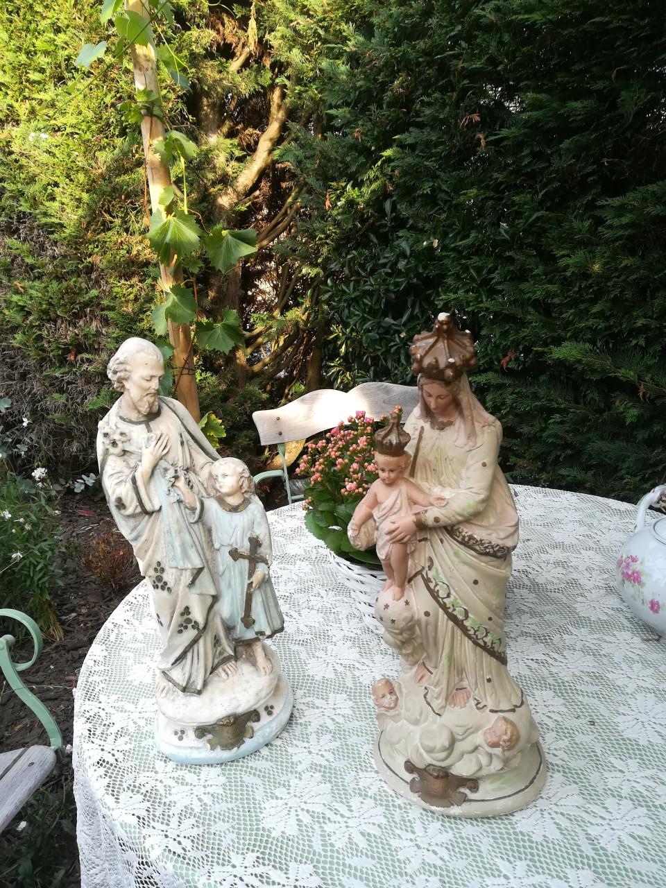 Brocante gipsen beelden