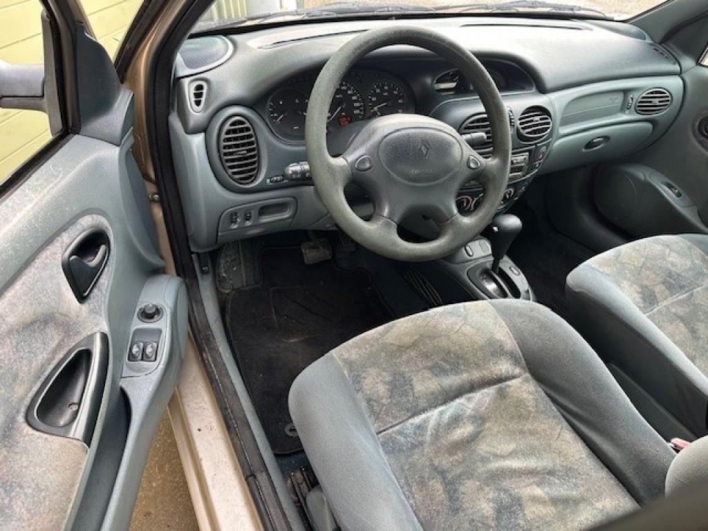 Renault Megane 1.6e automaat