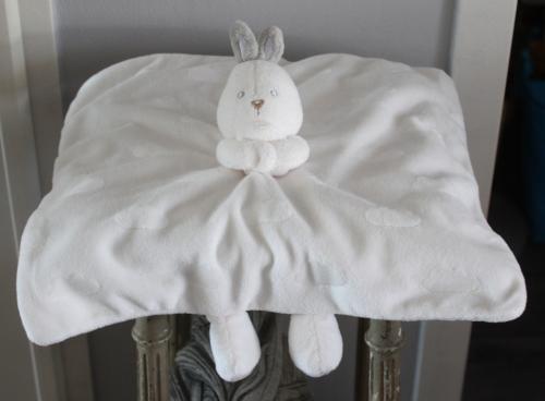 Konijn knuffel met doek