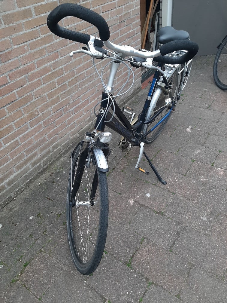 Batavus herenfiets, Batavus damesfiets, B-Twin jongens mountainbike