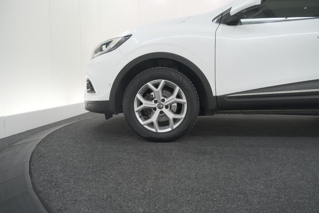 Renault Kadjar tce 140 edc limited | camera | dodehoekdetectie | apple carp