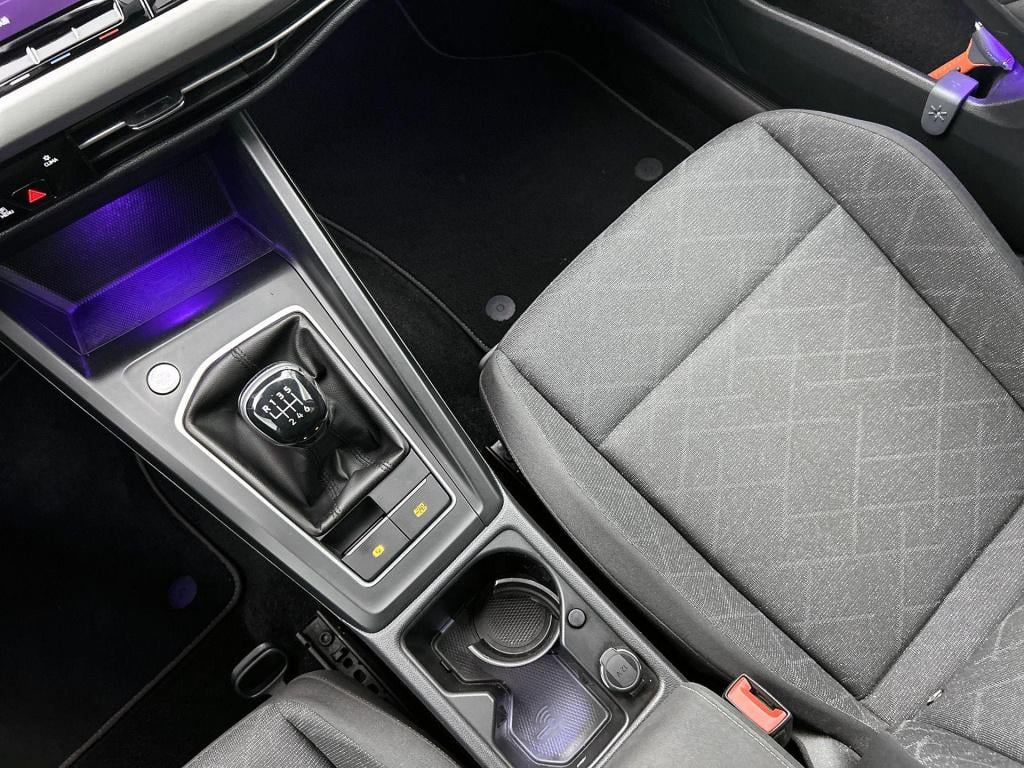 Volkswagen Golf 1.0 tsi life | navigatie | apple carplay / android auto | s
