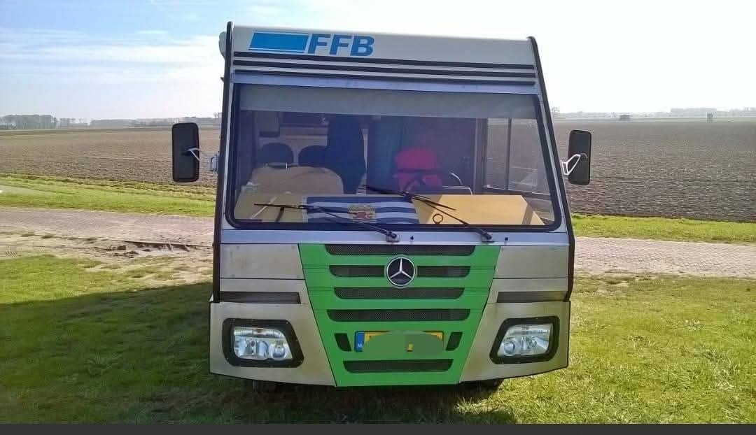 FFB Mercedes Camper (1980)