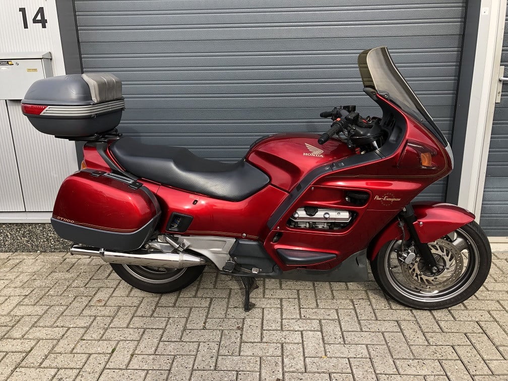 Inruilkoopje: Nette Honda ST1100 Pan Eur. uit '93, RVS uitlaatdempers €1495